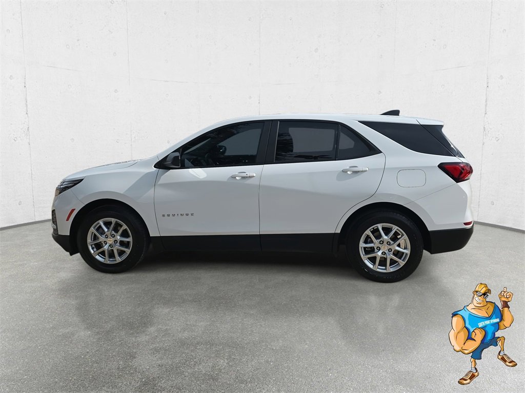 Used 2022 Chevrolet Equinox LS w/ LS Convenience Package image 8