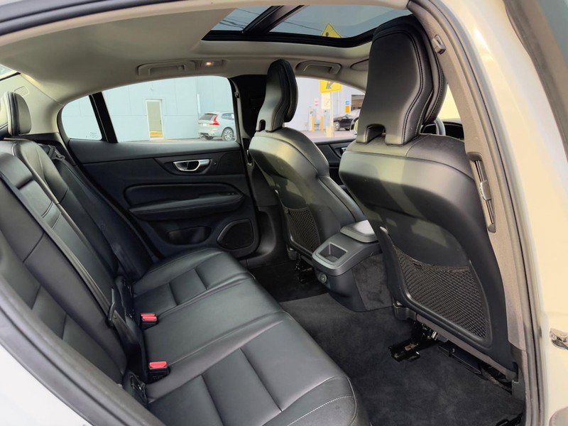 Certified 2024 Volvo S60 B5 Core image 11