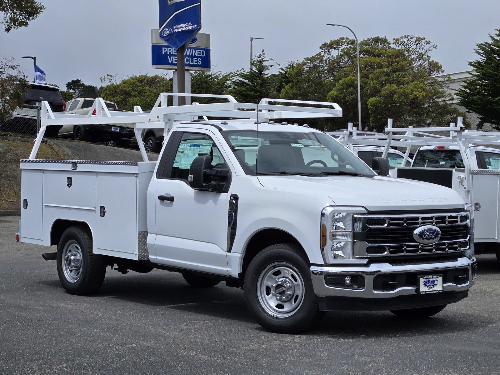 New 2024 Ford F350 XL w/ XL Chrome Package RWD image 2
