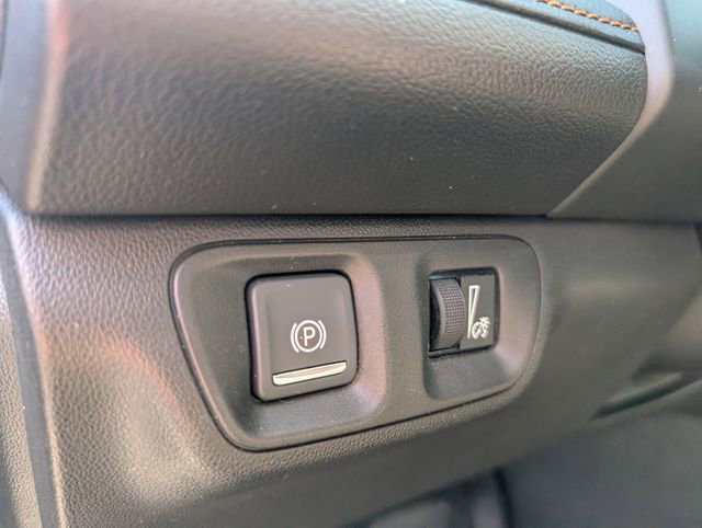 Used 2019 GMC Acadia SLT AWD/4WD image 18