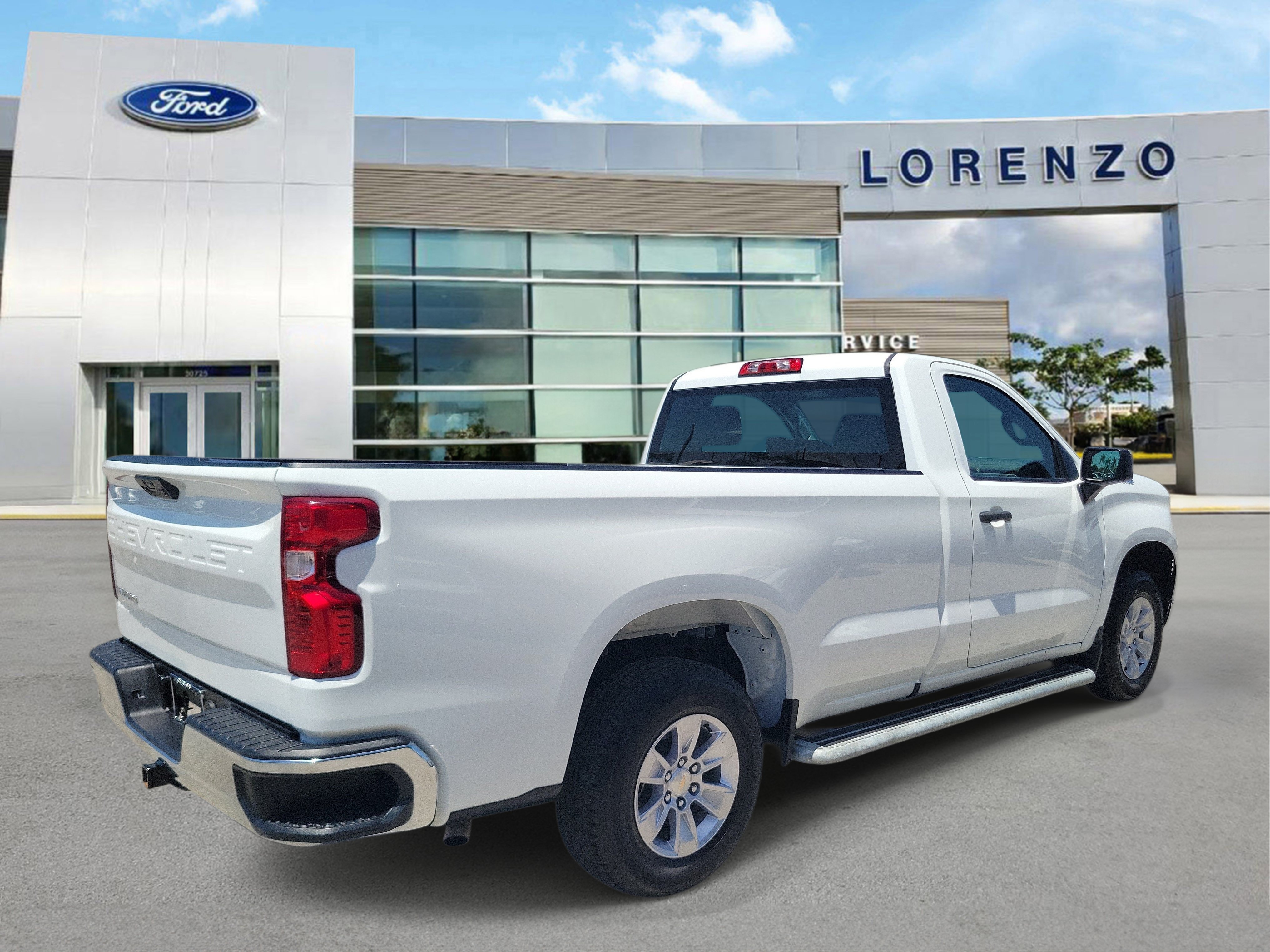Used 2025 Chevrolet Silverado 1500 W/T RWD image 5