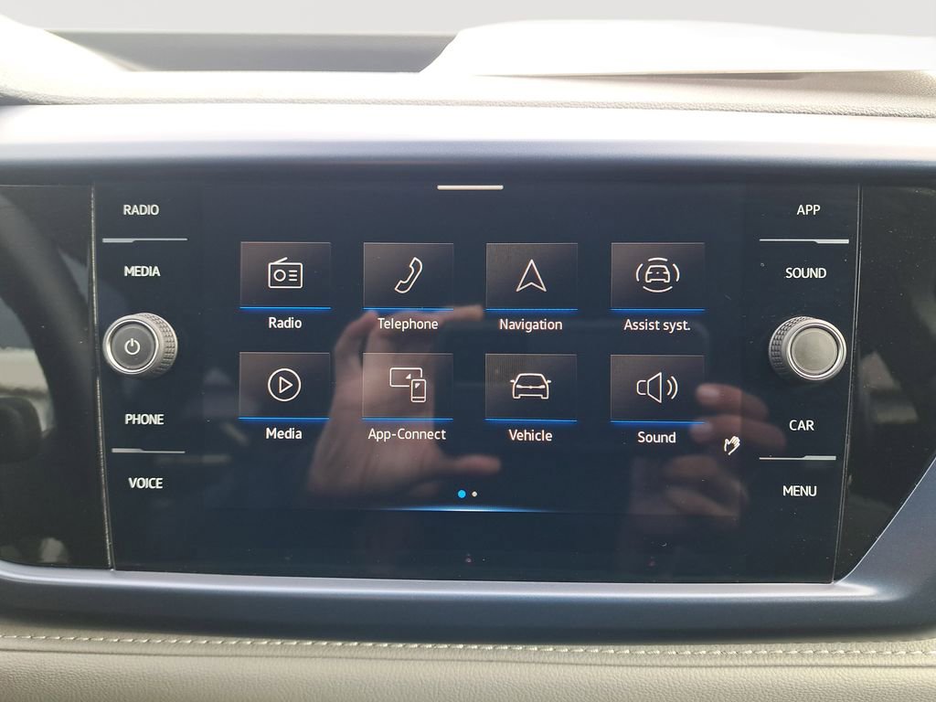 Used 2024 Volkswagen Taos SE image 22