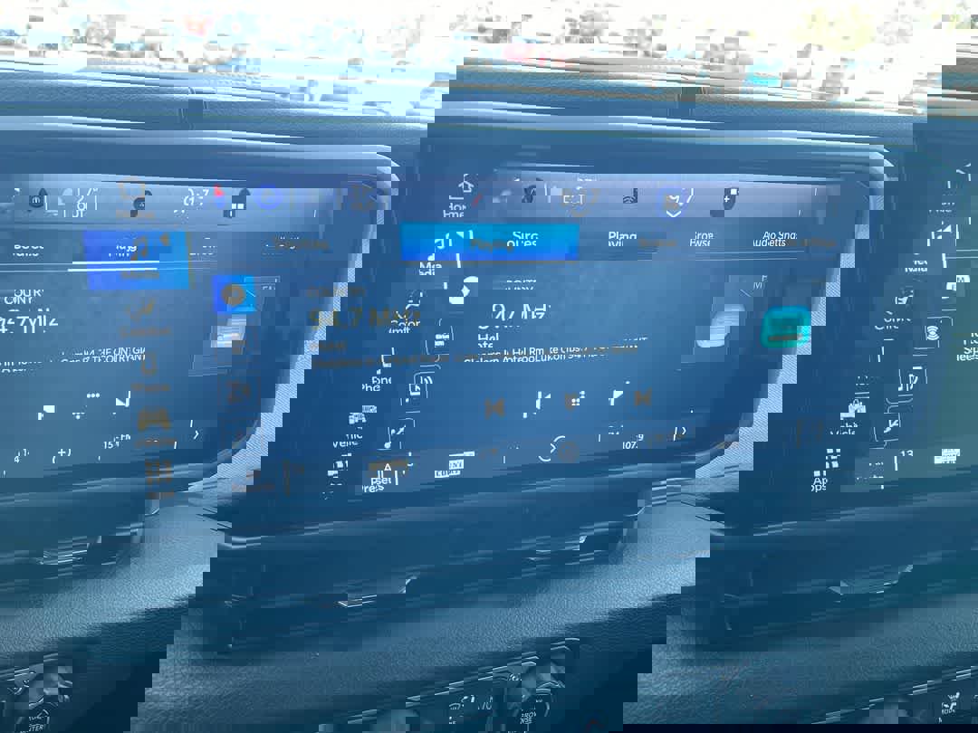 Used 2025 Jeep Wrangler Sport S image 16