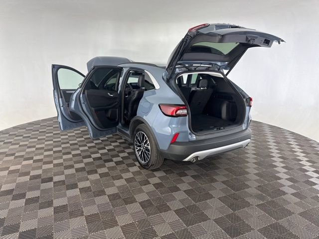 Used 2025 Ford Escape SE w/ PHEV Premium Package FWD image 18