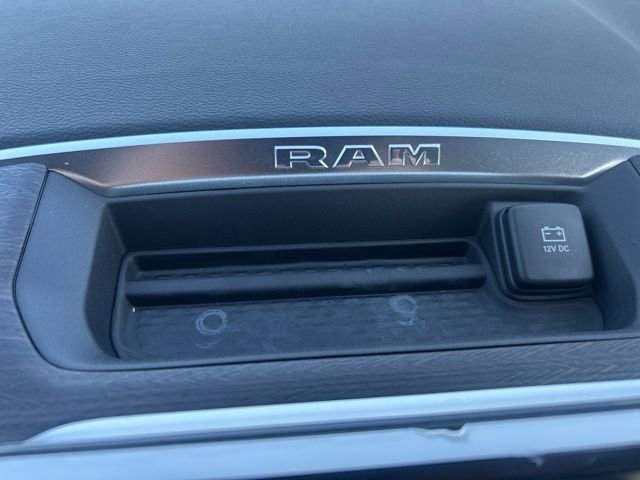 New 2026 RAM 2500 Laramie AWD/4WD image 33