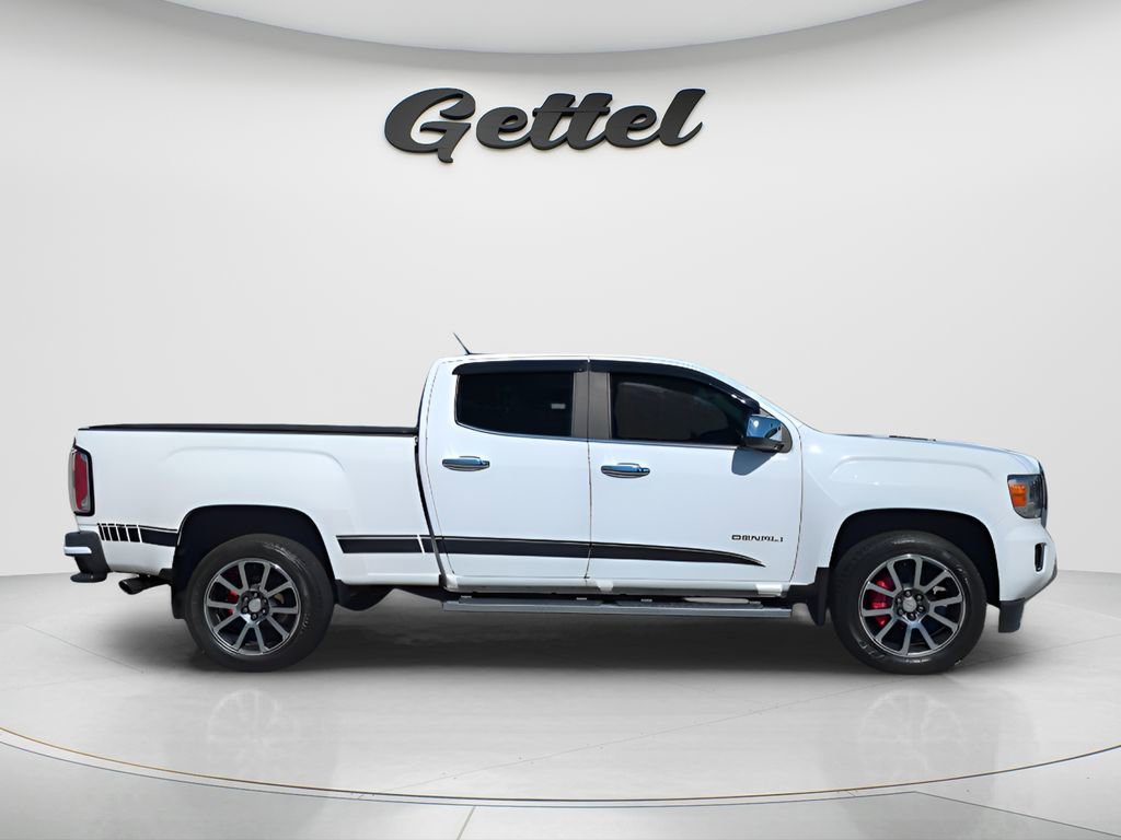Used 2018 GMC Canyon Denali image 4