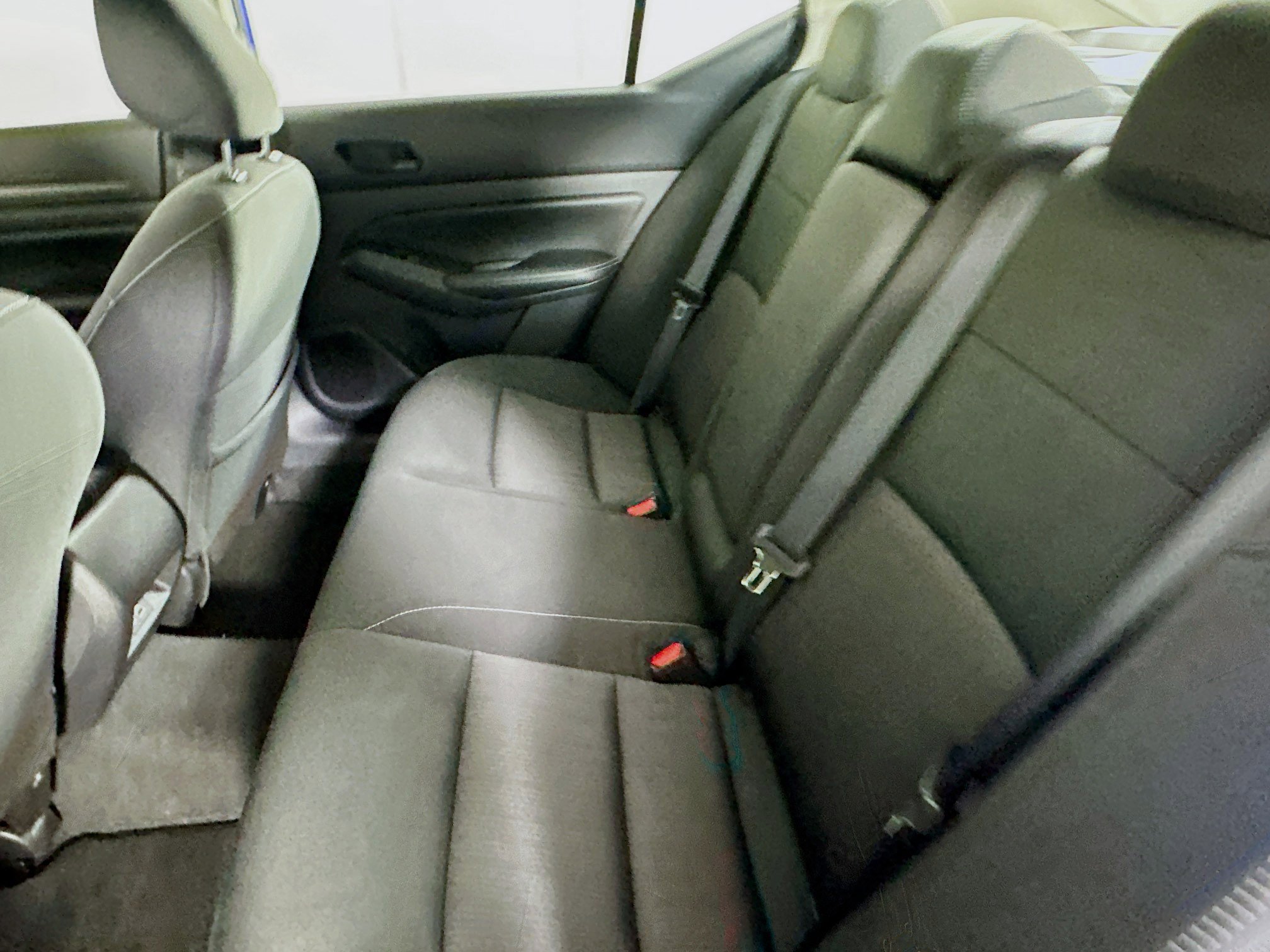 Used 2025 Nissan Altima 2.5 SV FWD image 26