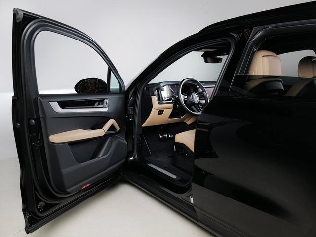 New 2026 Porsche Cayenne S AWD/4WD image 27