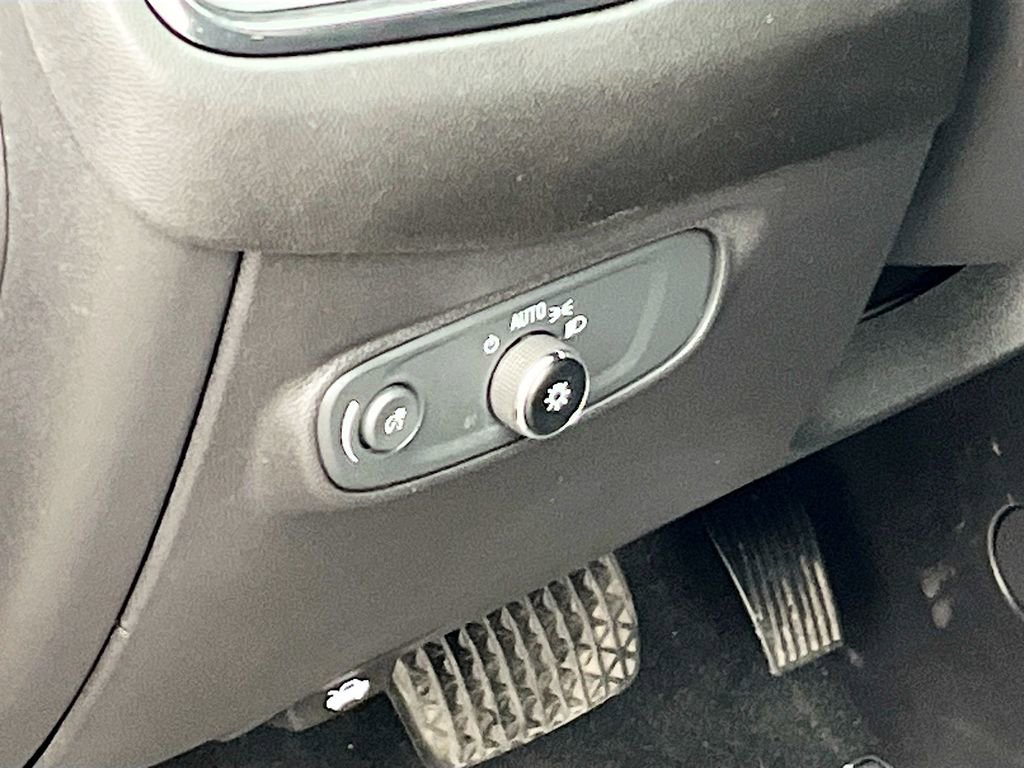 Used 2024 Chevrolet Equinox RS image 10