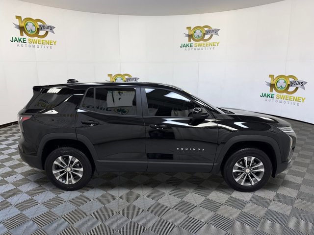 Used 2026 Chevrolet Equinox LT image 11