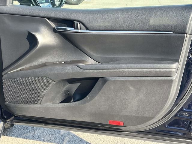 Used 2022 Toyota Camry SE image 24