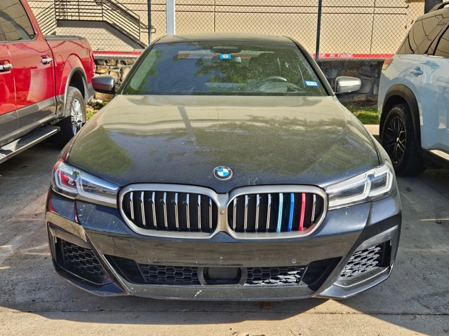 Used 2021 BMW M550i xDrive w/ Dynamic Handling Package image 2