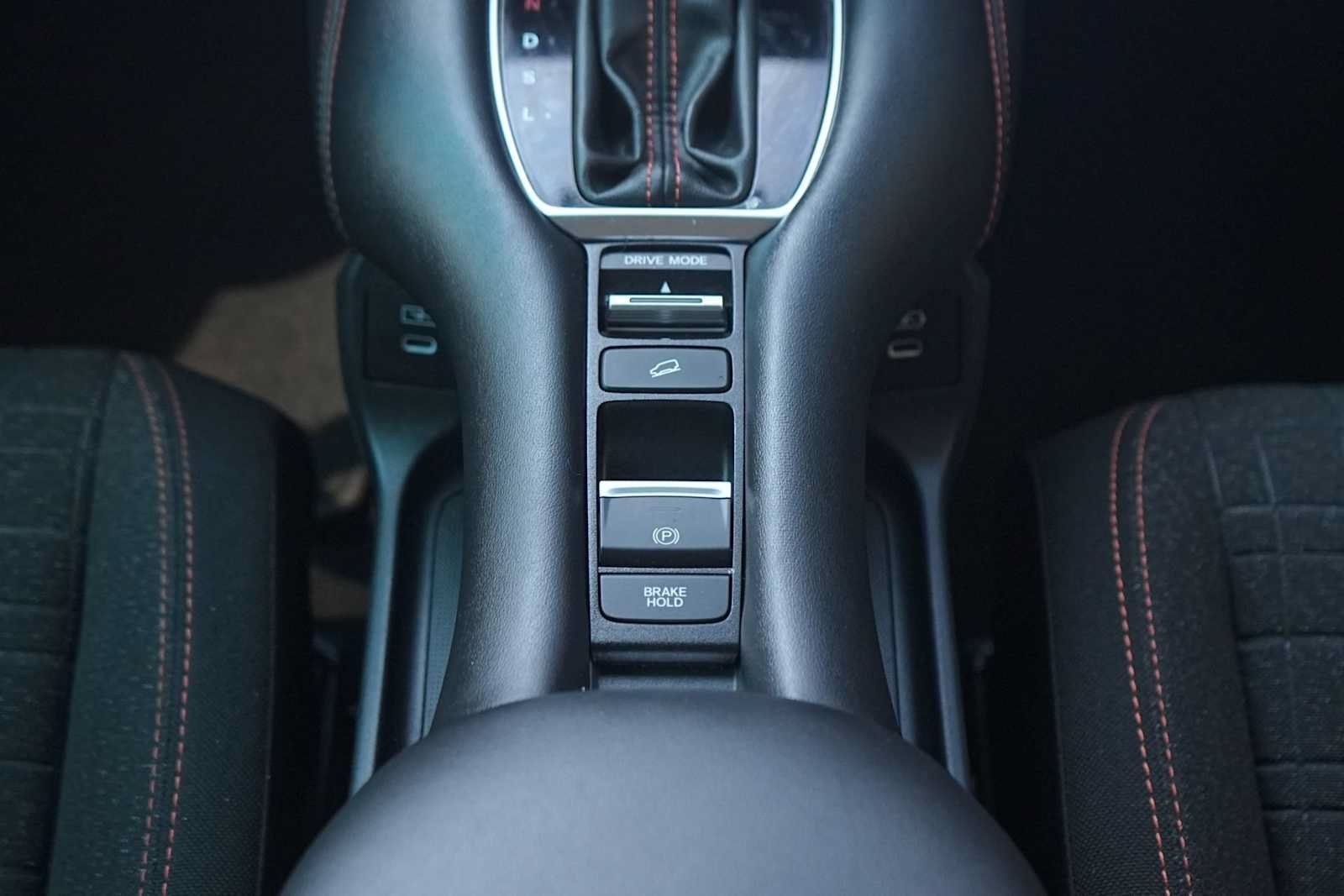 Certified 2025 Honda HR-V Sport image 23