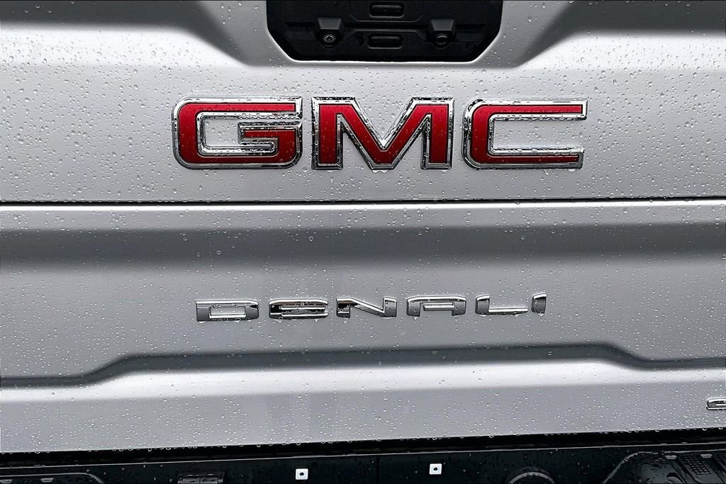 Used 2020 GMC Sierra 3500 Denali w/ Denali Ultimate Package AWD/4WD image 27