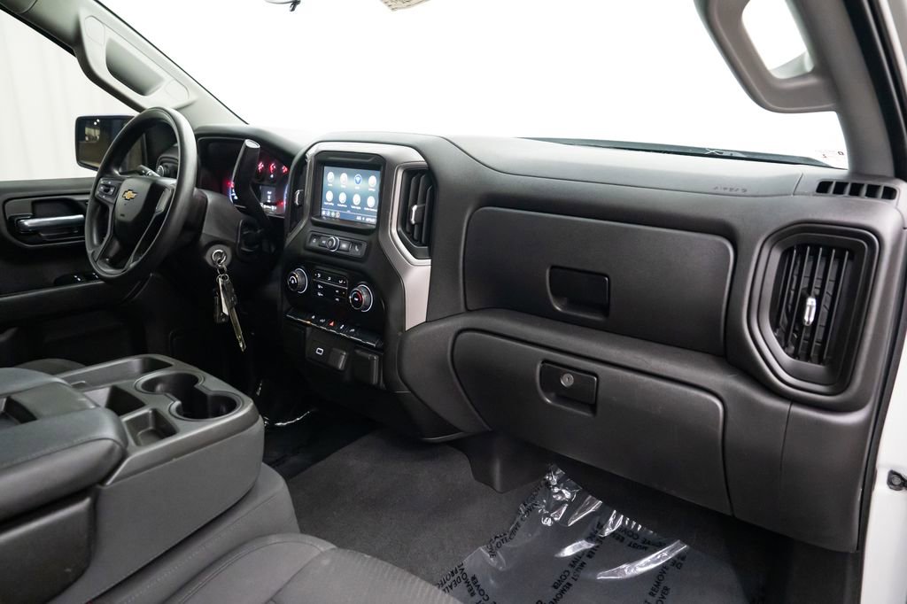 Used 2020 Chevrolet Silverado 1500 Custom w/ Custom Value Package AWD/4WD image 26