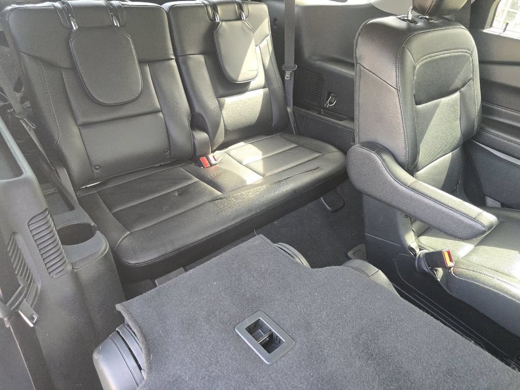 Used 2022 Ford Explorer Limited w/ Equipment Group 301A AWD/4WD image 18