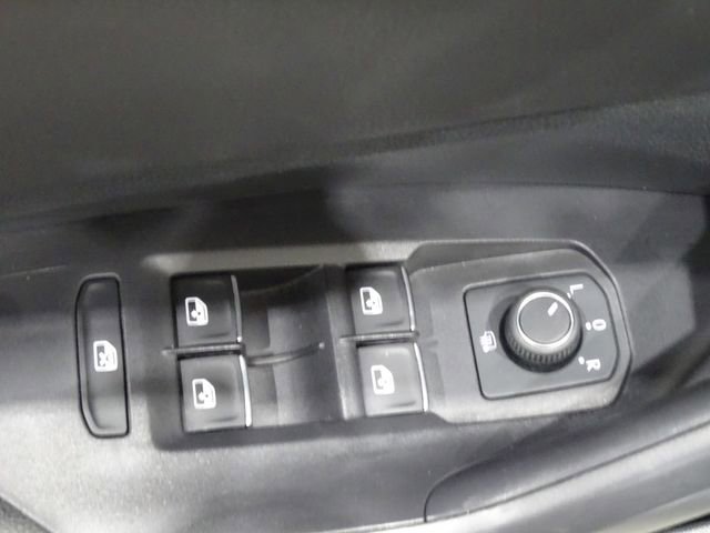 Used 2024 Volkswagen Jetta SE image 15