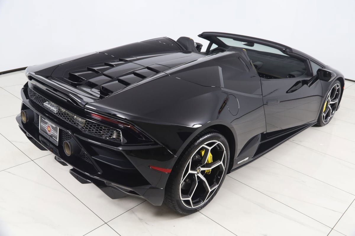 Used 2023 Lamborghini Huracan EVO image 84