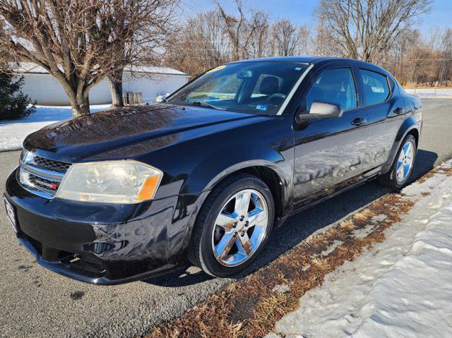 Used 2014 Dodge Avenger SE w/ Rallye Appearance Group FWD image 2