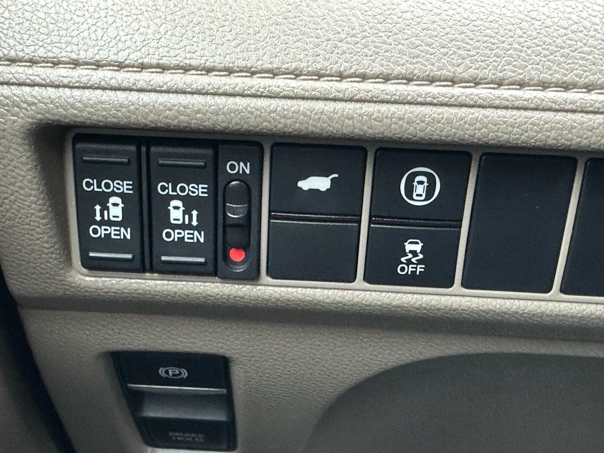 Used 2023 Honda Odyssey EX-L image 17