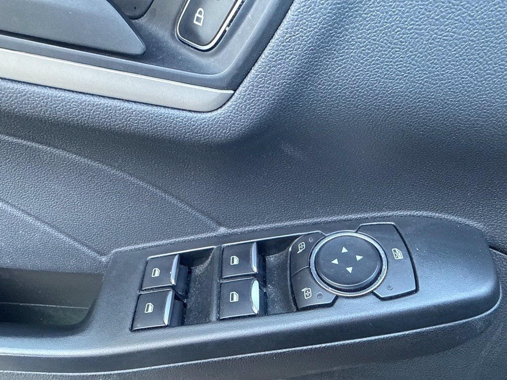 Used 2022 Ford Escape SE w/ SE Sport Appearance Package FWD image 12