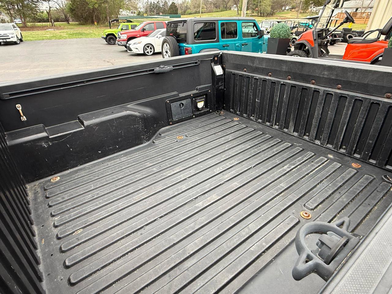 Used 2017 Toyota Tacoma TRD Sport w/ Premium & Technology Package image 34