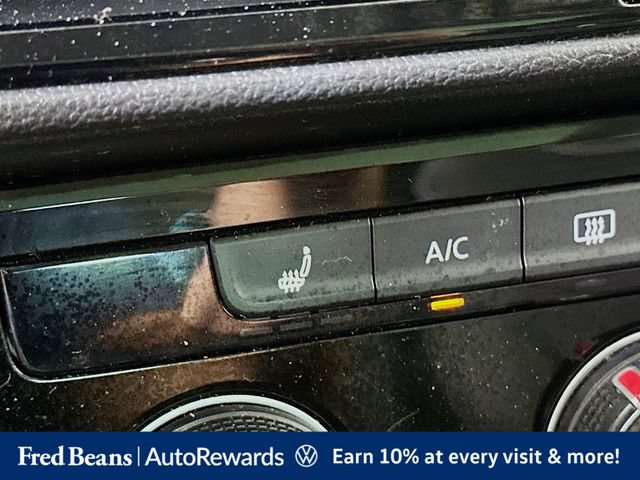 Used 2023 Volkswagen Taos SE w/ Panoramic Sunroof Package AWD/4WD image 25