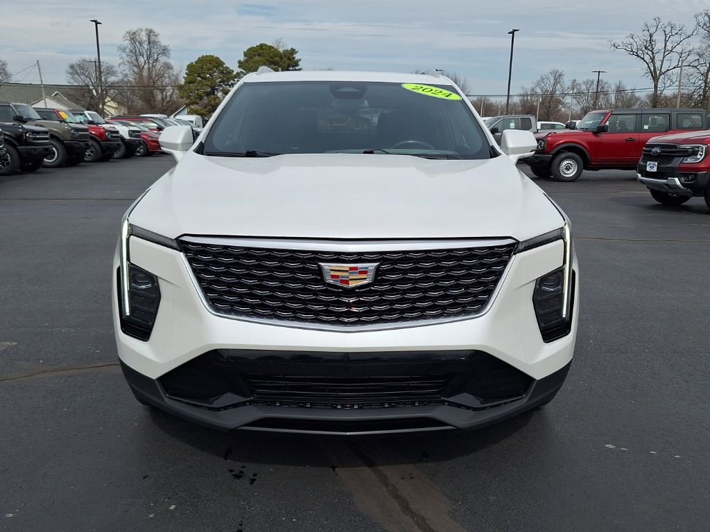 Used 2024 Cadillac XT4 Premium Luxury image 31
