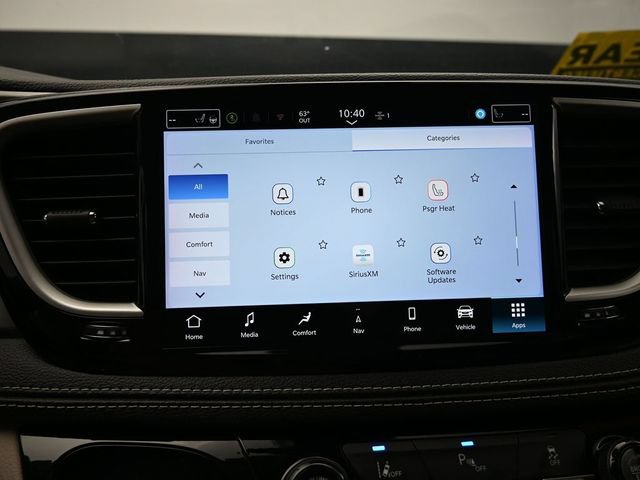 Used 2024 Chrysler Pacifica Limited FWD image 33