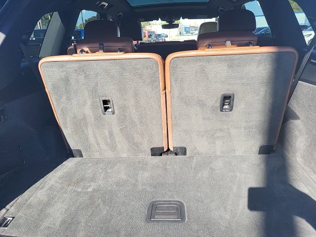 Used 2017 Audi Q7 3.0T Prestige w/ Prestige Package image 16