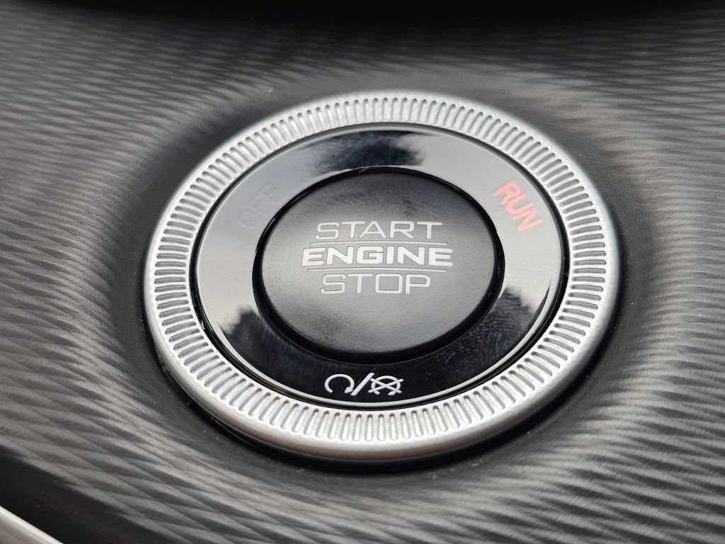 New 2025 Jeep Grand Cherokee L Altitude AWD/4WD image 21
