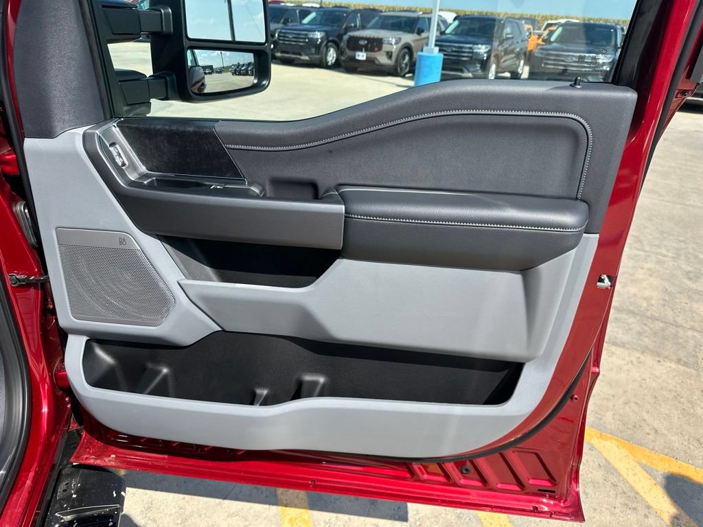 New 2026 Ford F350 XLT w/ XLT Premium Package AWD/4WD image 31