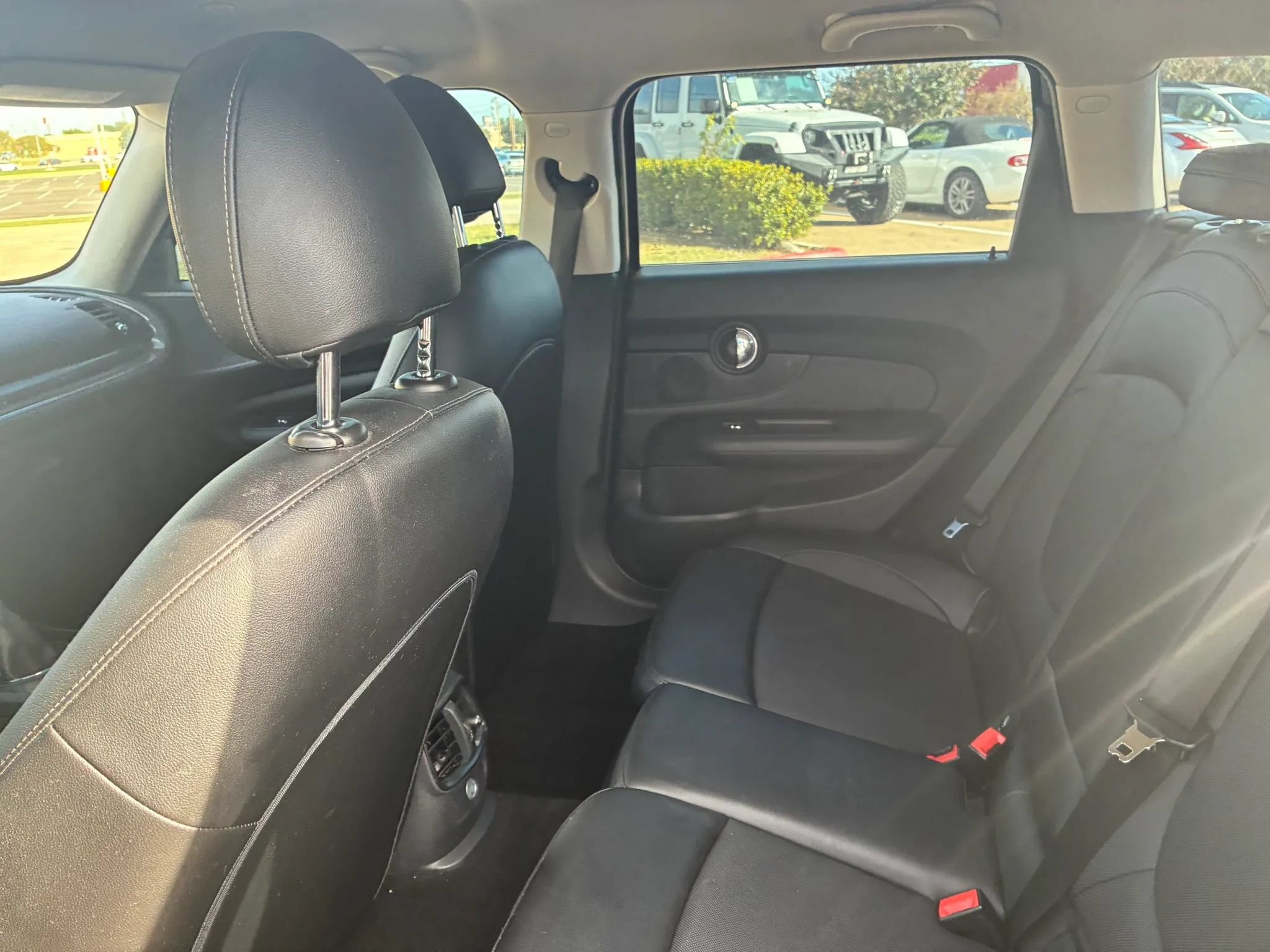 Used 2017 MINI Cooper Clubman ALL4 AWD/4WD image 14