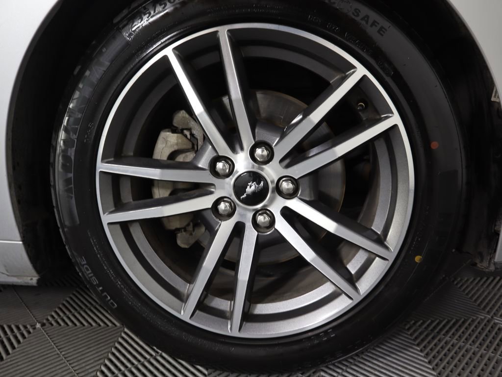 Used 2016 Ford Mustang Premium image 38