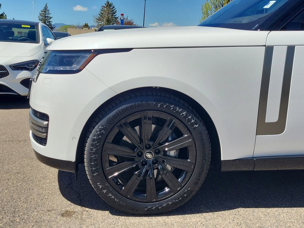Used 2023 Land Rover Range Rover SE image 9