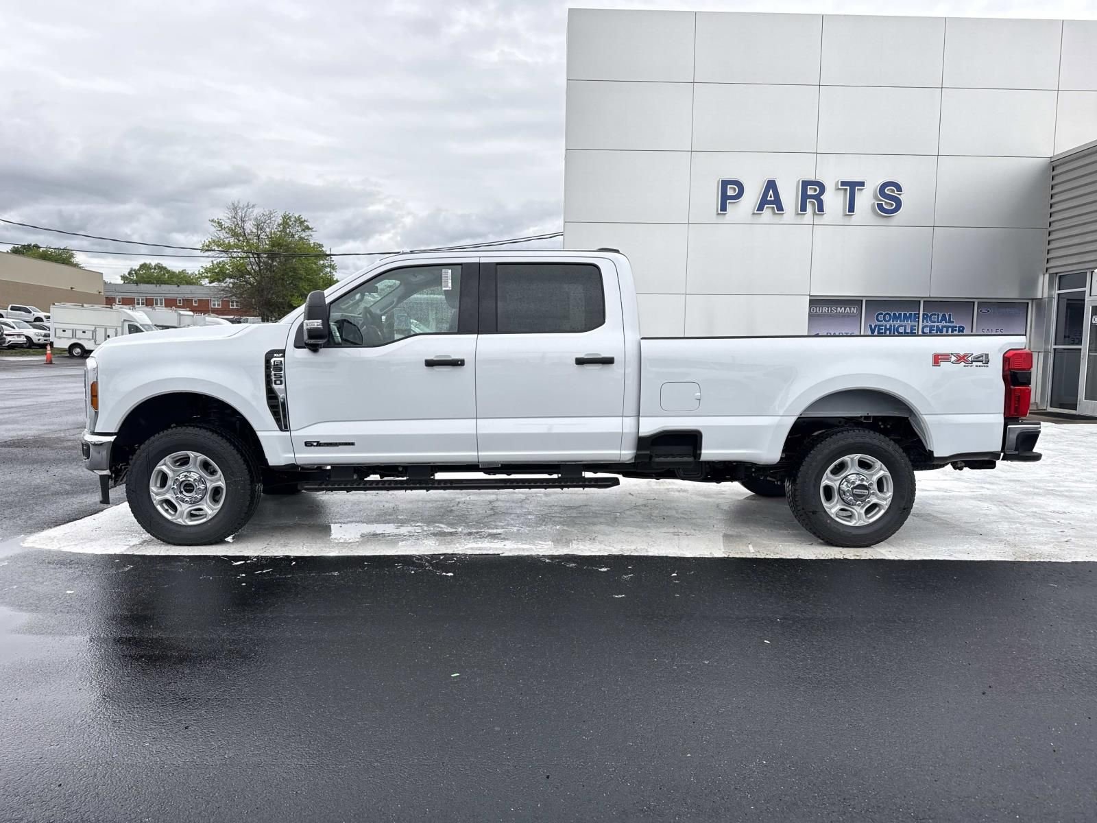 New 2026 Ford F350 4x4 Crew Cab Super Duty image 6