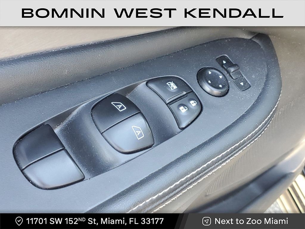 Used 2020 Nissan Murano S w/ Technology Package image 12