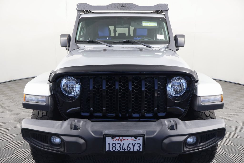 Used 2023 Jeep Gladiator Sport AWD/4WD image 2