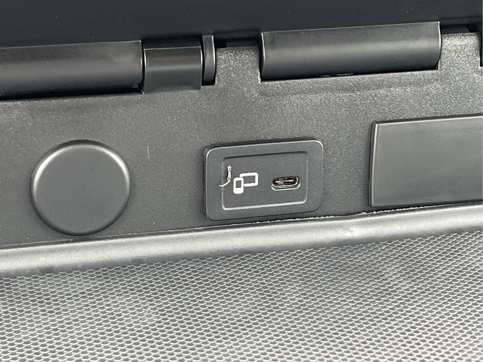 Used 2024 Mercedes-Benz Sprinter 2500 image 44