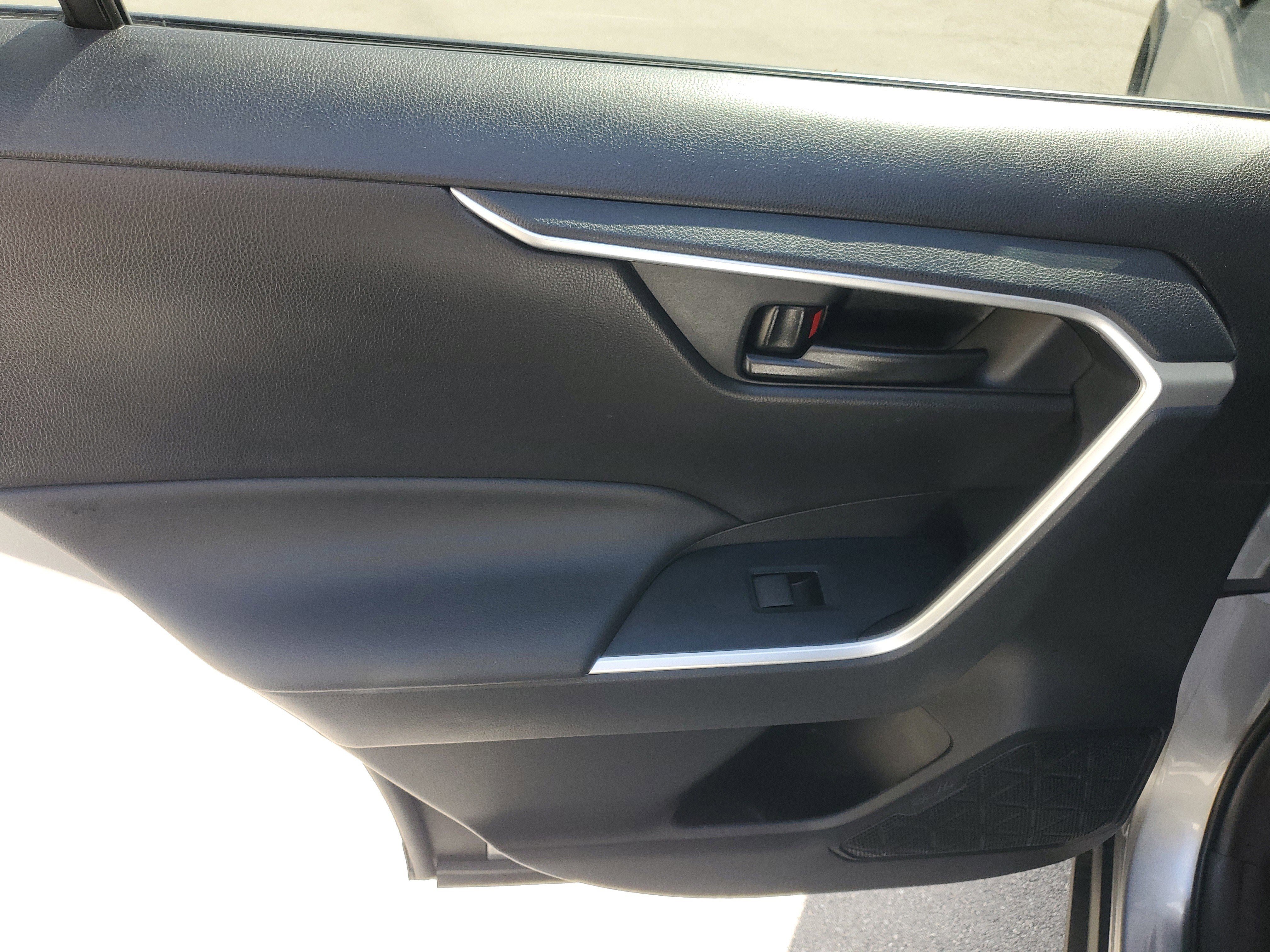 Used 2024 Toyota RAV4 LE image 14