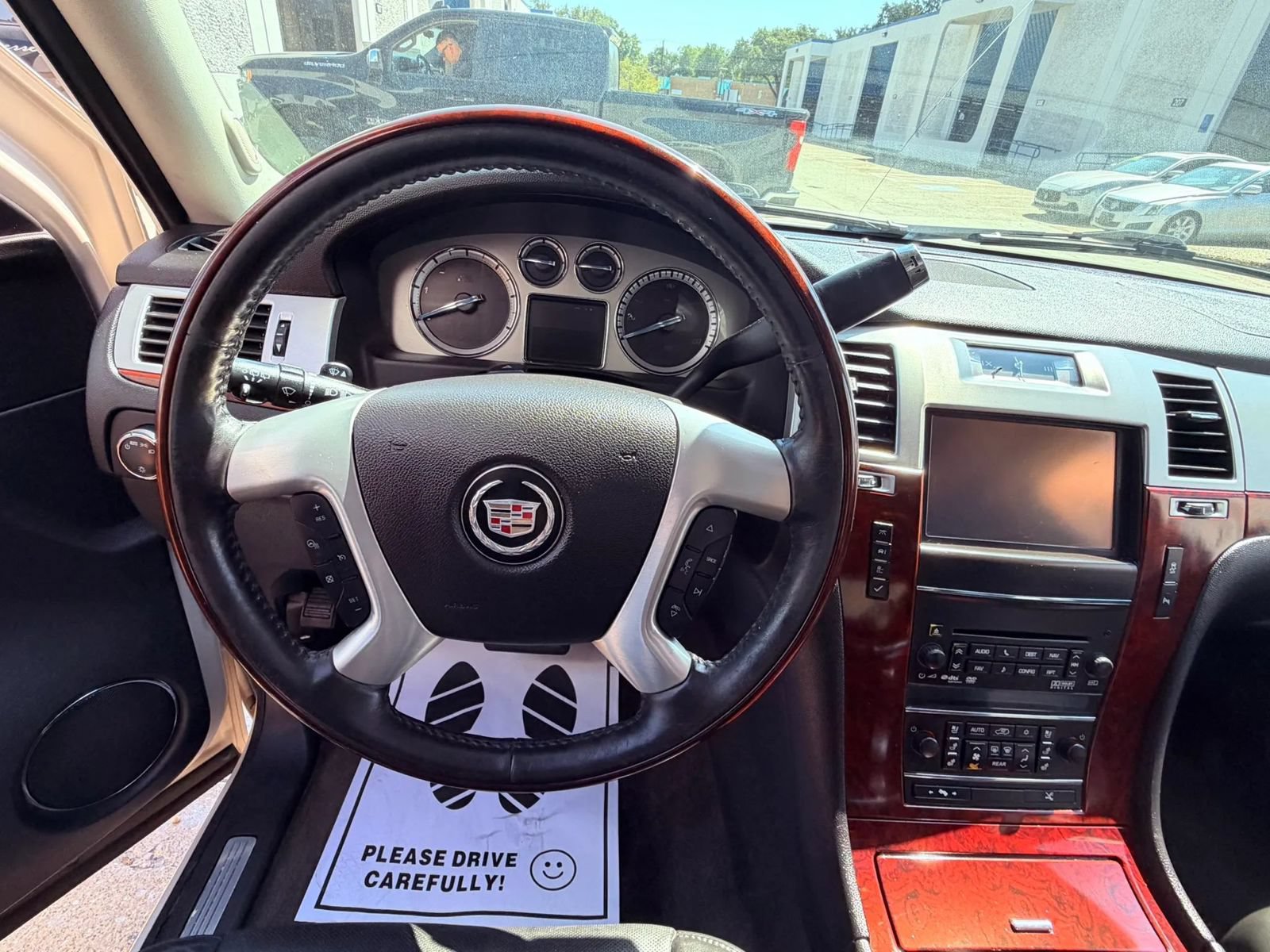 Used 2013 Cadillac Escalade Luxury RWD image 11