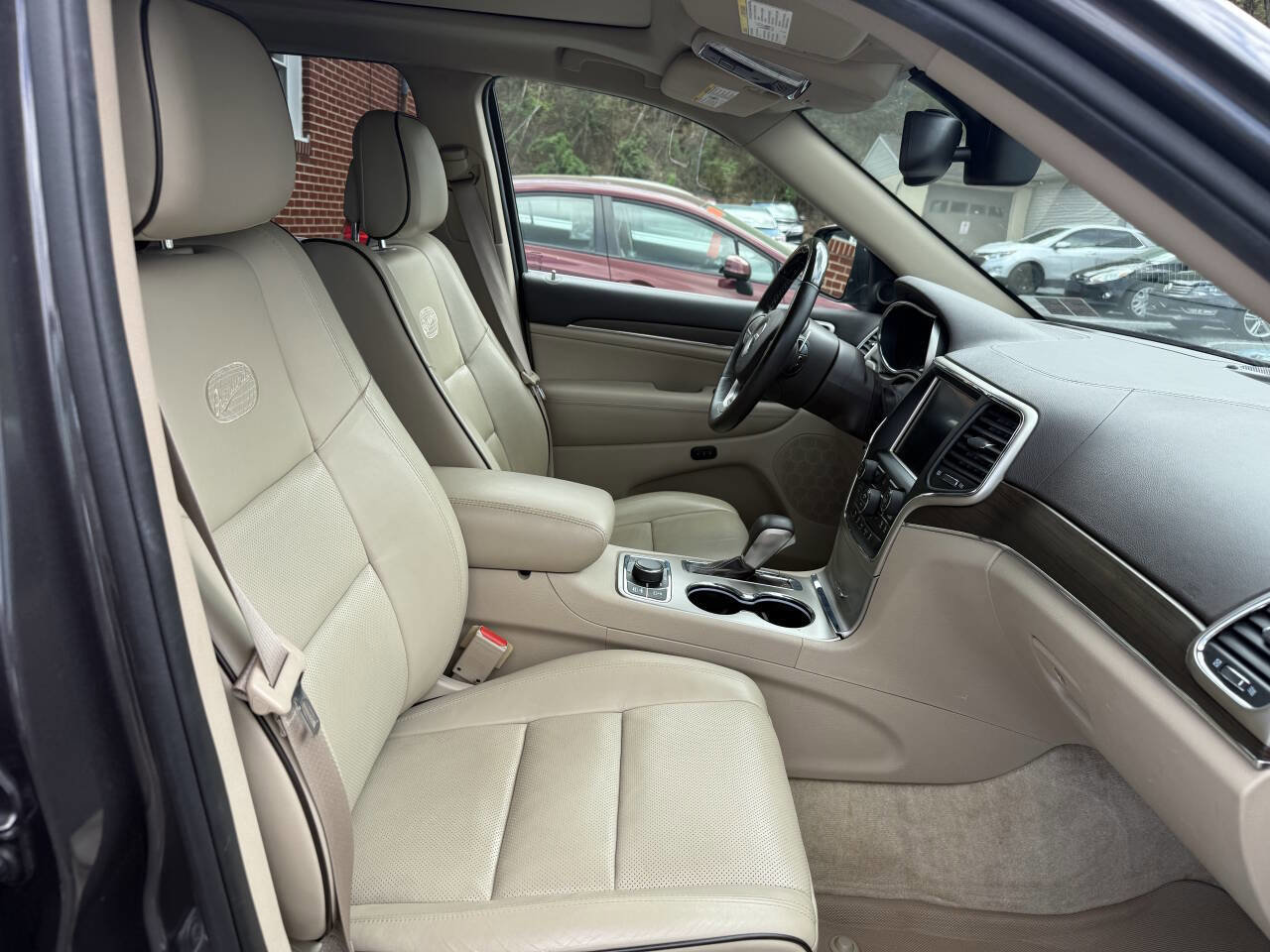 Used 2016 Jeep Grand Cherokee Overland image 23