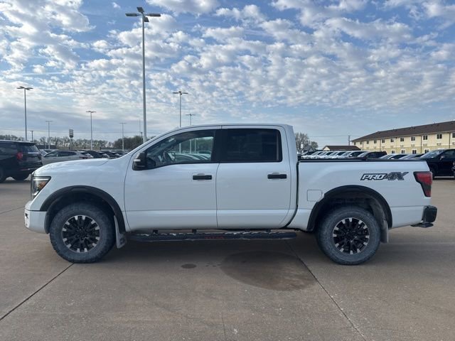 Used 2021 Nissan Titan PRO-4X w/ Pro-4x Convenience Package image 6