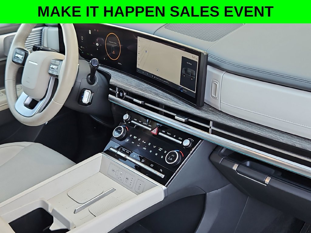 Used 2025 Hyundai Santa Fe Limited AWD/4WD image 29