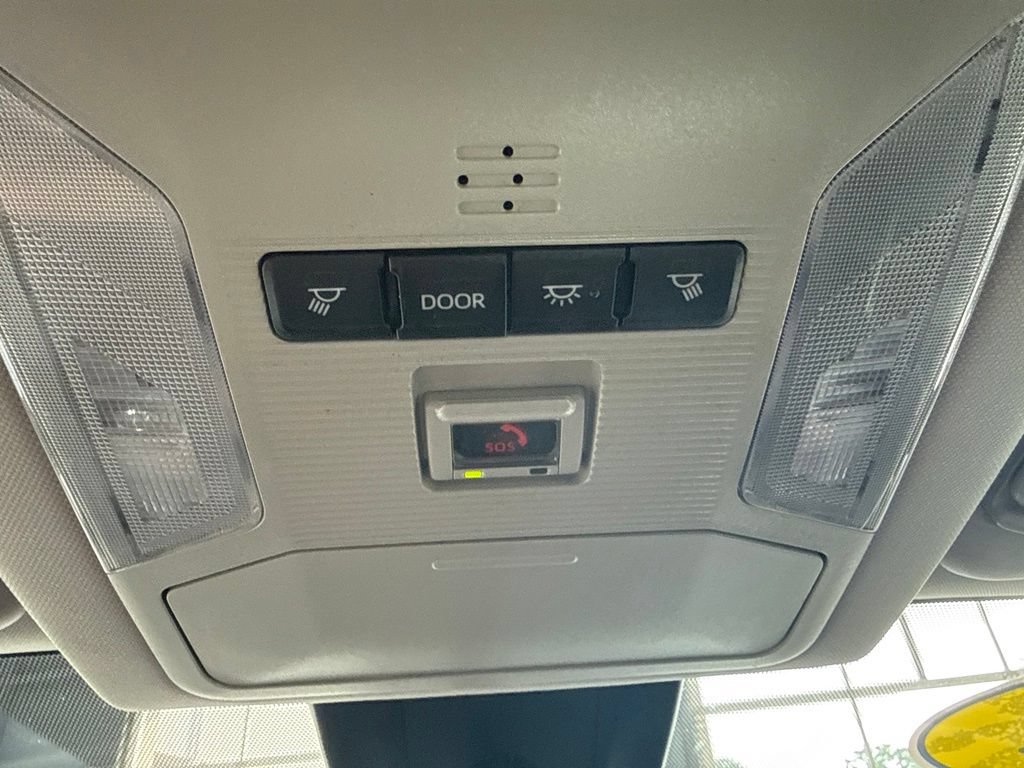 Used 2024 Toyota RAV4 XLE FWD image 22