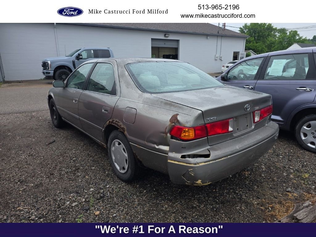 Used 2000 Toyota Camry CE FWD image 7