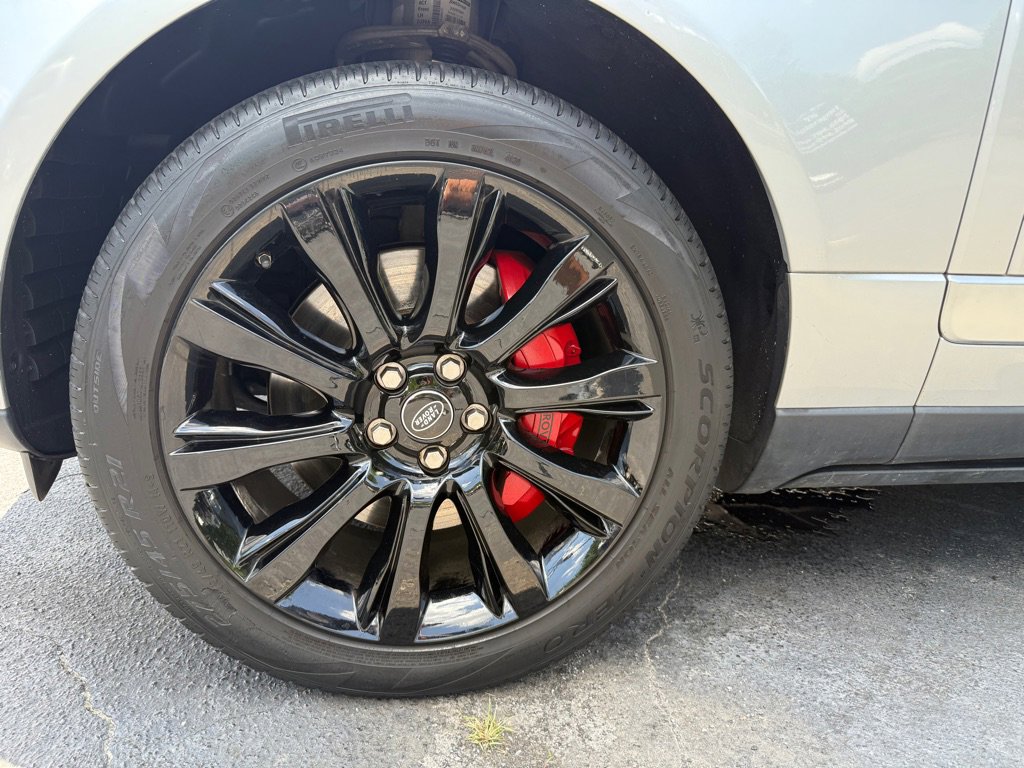 Used 2015 Land Rover Range Rover Supercharged image 24