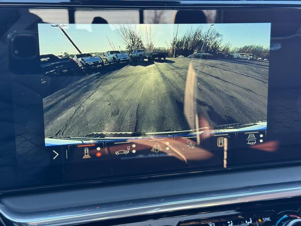 New 2026 GMC Sierra 3500 Denali Ultimate w/ LPO, Black Badging Package image 21