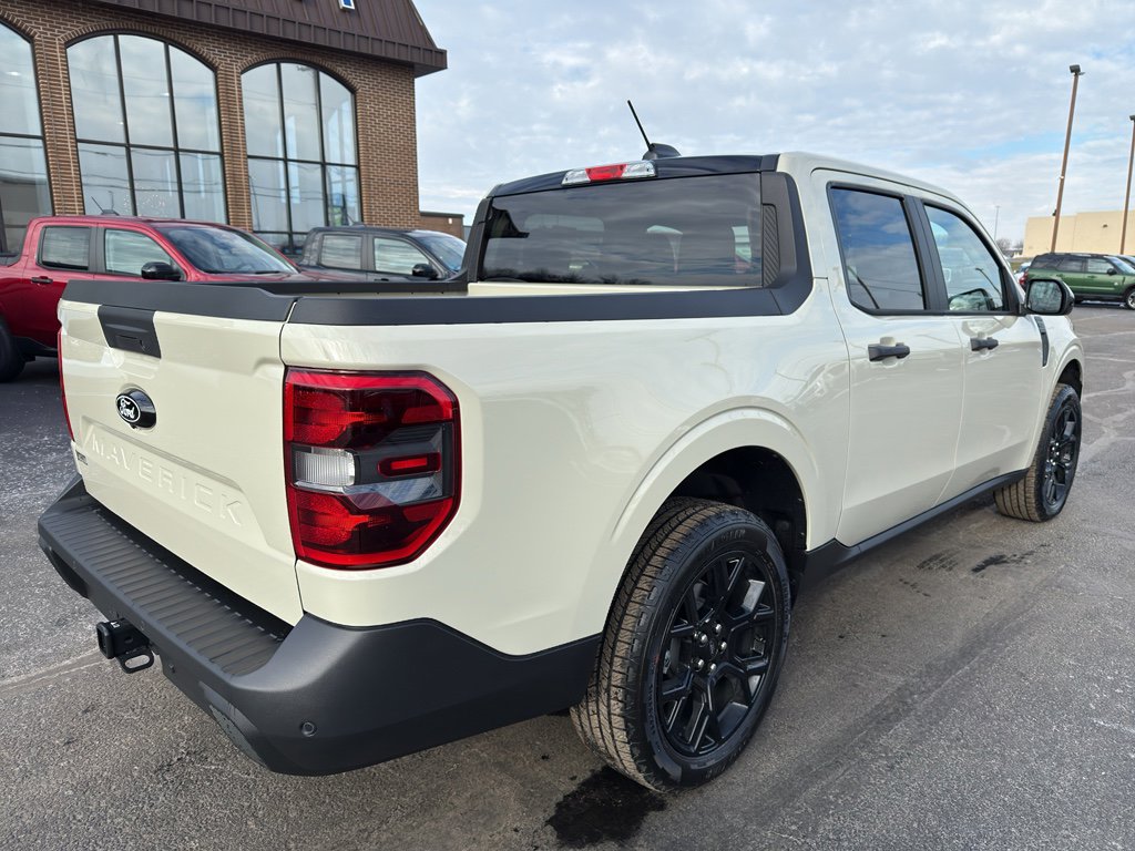 New 2025 Ford Maverick XLT w/ XLT Luxury Package image 8
