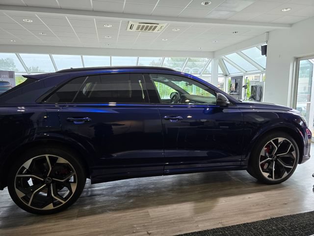Used 2023 Audi RS Q8 w/ Black Optic Package AWD/4WD image 8